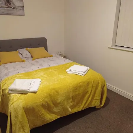 Cosy 2 Bed Dewsbury Road City Heaven Apartment *