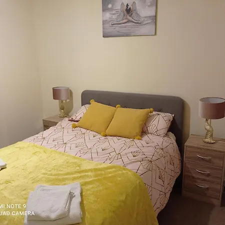 Apartment Cosy 2 Bed Dewsbury Road City Heaven Leeds (West Yorkshire)