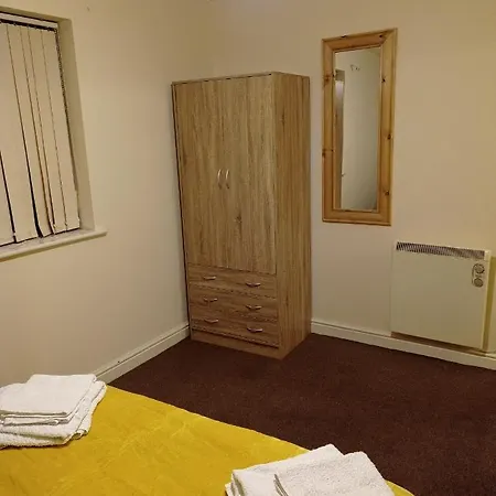 Cosy 2 Bed Dewsbury Road City Heaven Leeds (West Yorkshire)